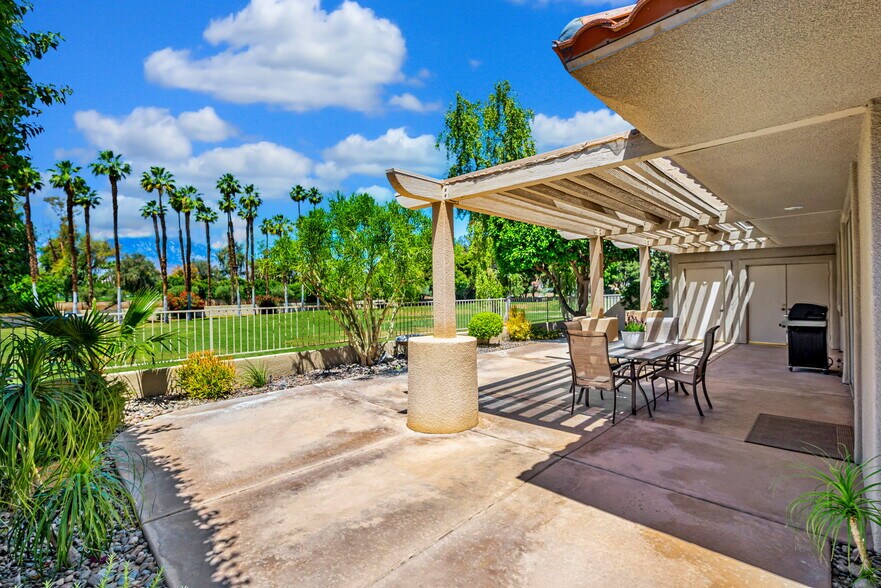 More Photos Of 285 Kavenish Dr, Rancho Mirage Apartments For Sale