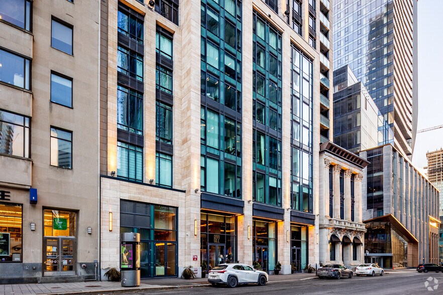 More Photos Of 622 Rue Saint-Jacques, Montréal Apartments For Sale