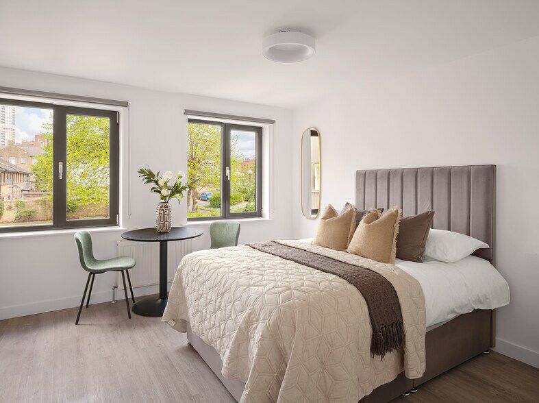 More Photos Of 12 Bryant St, London Apartments For Sale