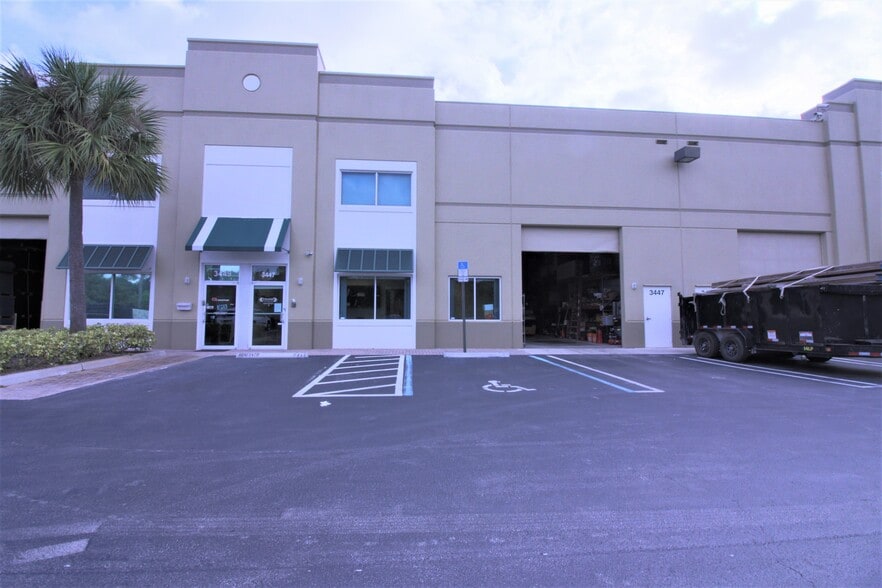 More Photos Of 3500-3553 High Ridge Rd, Boynton Beach Light Distribution For Sale