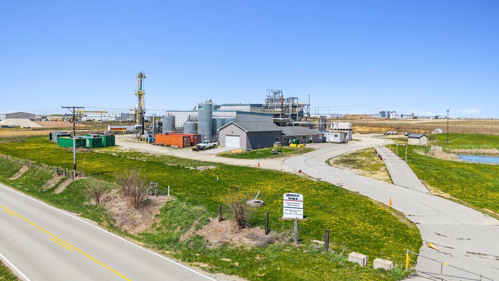 More Photos Of 5640 44th Ave S, Clinton Industrial For Sale