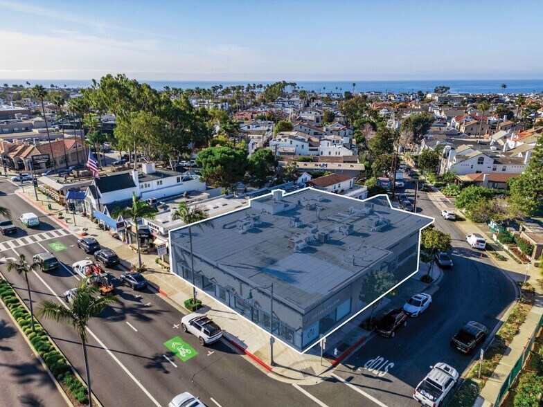 More Photos Of 2711 E Coast Hwy, Corona Del Mar Storefront Retail Office For Lease