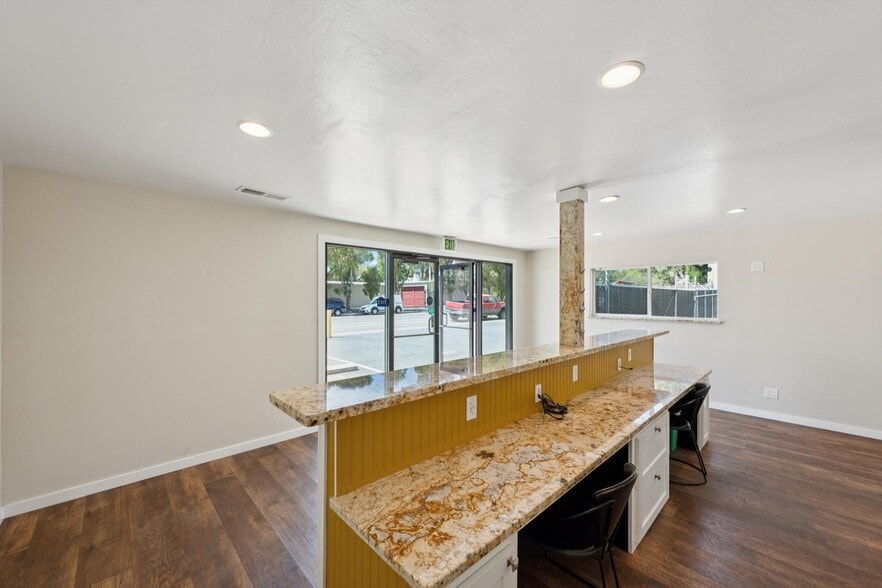 More Photos Of 2475 Bluebell Dr, Santa Rosa Industrial For Lease