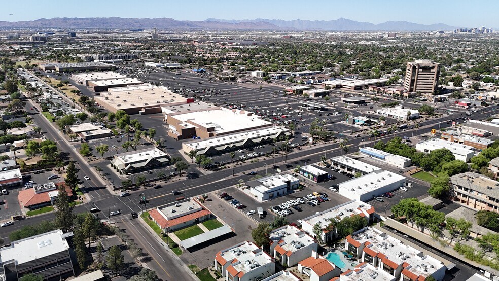 More Photos Of 4550 E Thomas Rd, Phoenix Office For Sale