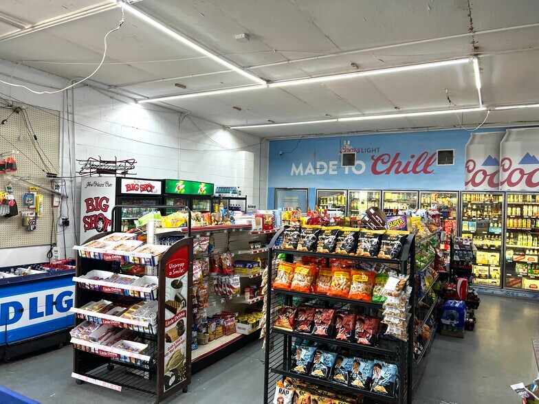 More Photos Of 25078 Highway 51, Crystal Springs Convenience Store For Sale