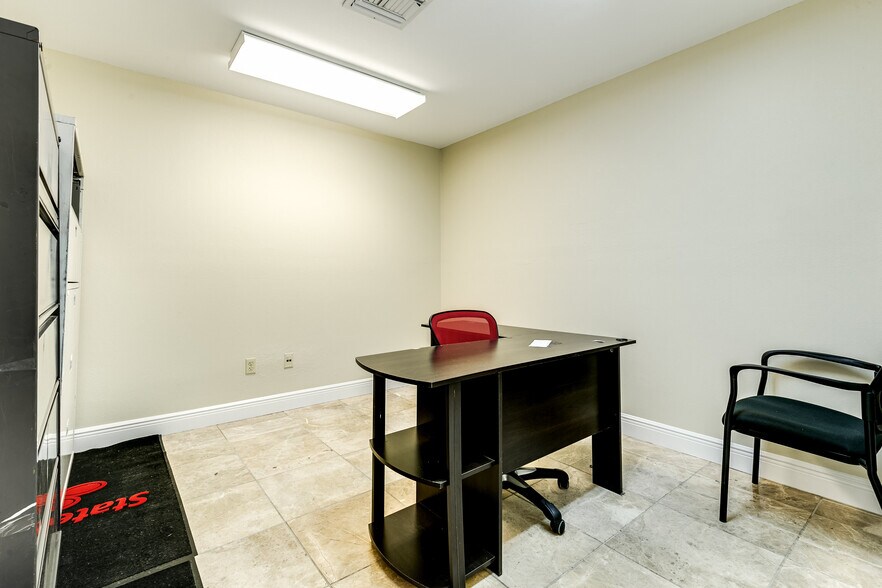 More Photos Of 611 NE 13th St, Fort Lauderdale Loft Creative Space For Lease