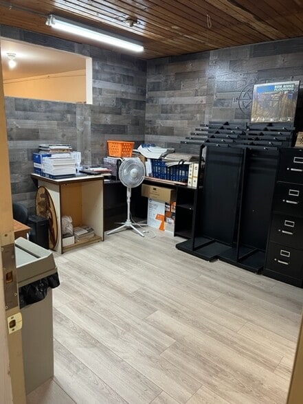 More Photos Of 311-313 Central Ave, Osseo Storefront Retail Office For Sale