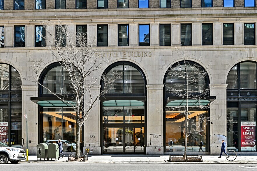 More Photos Of 295 5th Ave, New York Loft Creative Space For Lease