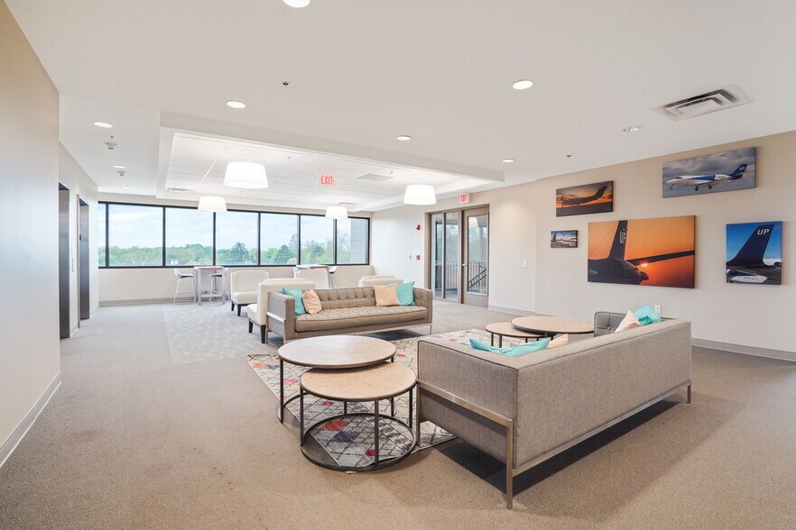 More Photos Of 350 W Wilson Bridge Rd, Worthington Medical For Lease