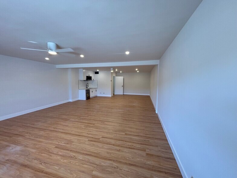 More Photos Of 2810-2832 Canon St, San Diego General Retail For Lease
