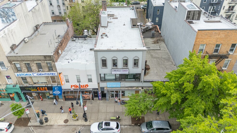 More Photos Of 31-53 Steinway St, Astoria Storefront Retail Office For Sale