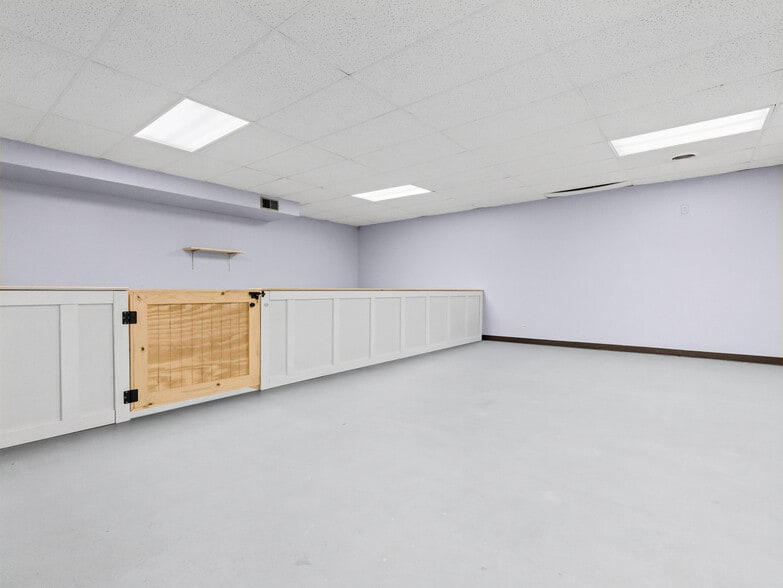 More Photos Of 1 N Main St, Rice Lake Specialty For Sale
