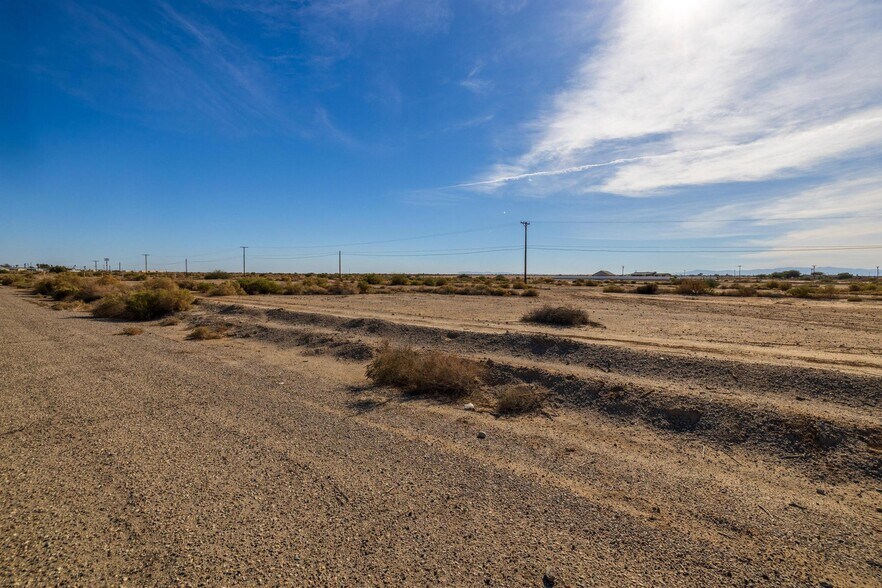 More Photos Of 2537 Aberdeen Dr., Thermal Land For Sale