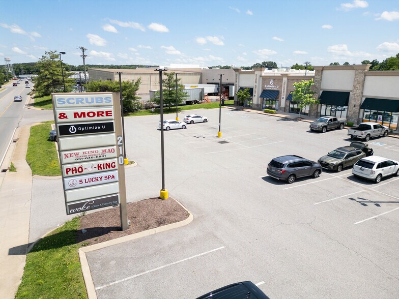 More Photos Of 210 Needmore Rd, Clarksville Unknown For Lease