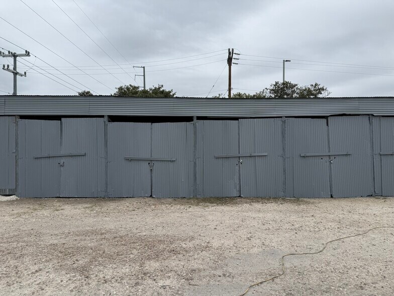 More Photos Of 4930 Callaghan Rd, San Antonio Self Storage For Sale