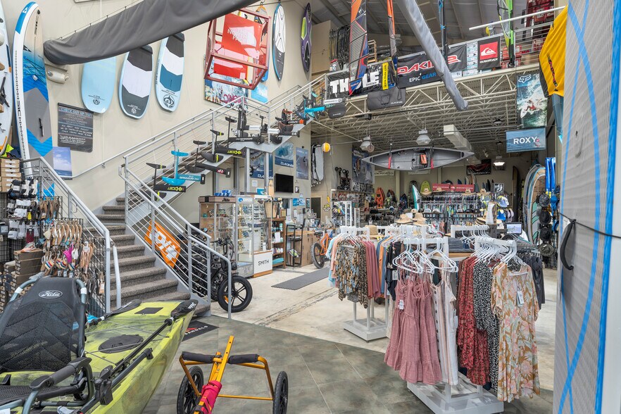 More Photos Of 3090 Ridgewood Dr, Daytona Beach Freestanding For Sale