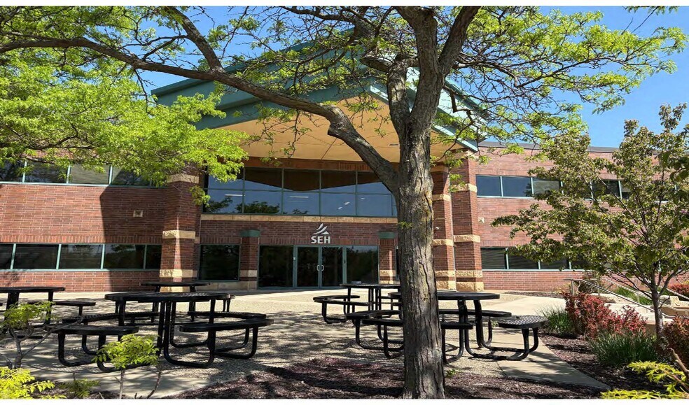 More Photos Of 3535 Vadnais Center Dr, Vadnais Heights Medical For Lease