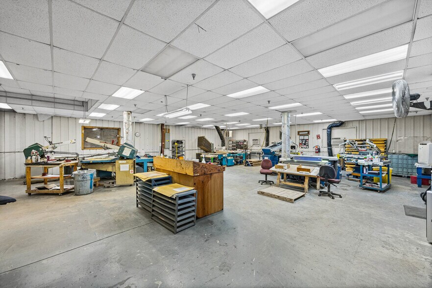 More Photos Of 10 Forbes St, Dansville Manufacturing For Lease