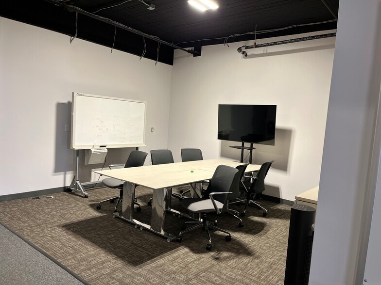 More Photos Of 200 Dexter Ave, Watertown Office For Lease