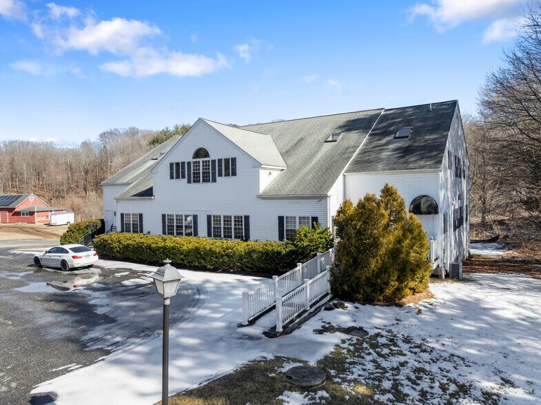 More Photos Of 128 Litchfield Rd, New Milford Medical For Sale