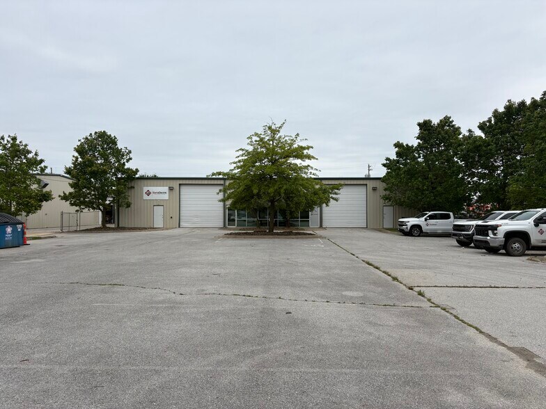 More Photos Of 208 Commercial Ave, Lowell Warehouse For Lease