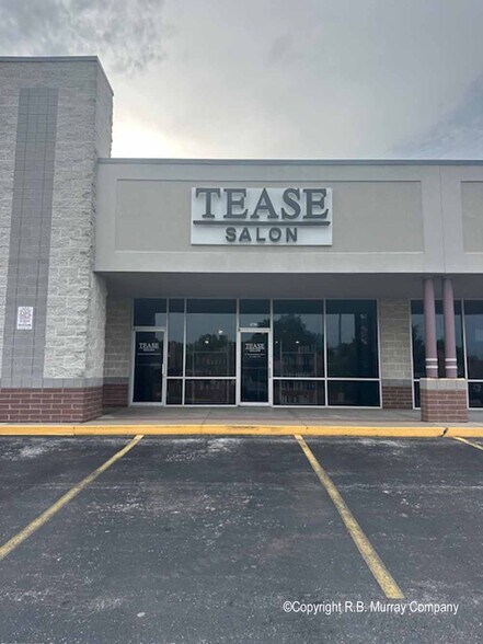 More Photos Of 3250 E Battlefield St, Springfield Unknown For Lease