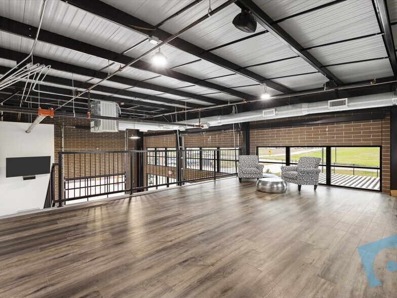 More Photos Of 4451 Dale Earnhardt Way, Northlake Light Distribution For Lease