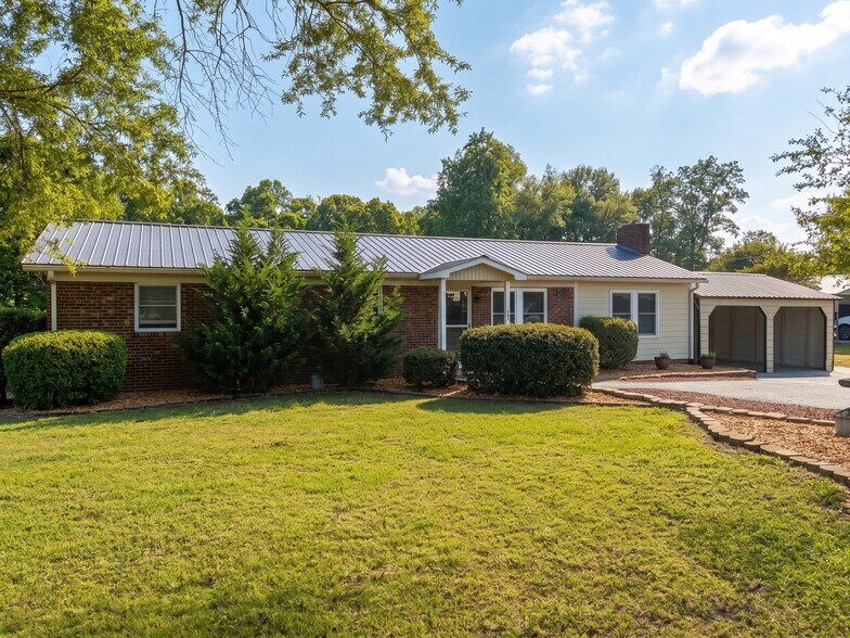 More Photos Of , Lexington Specialty For Sale
