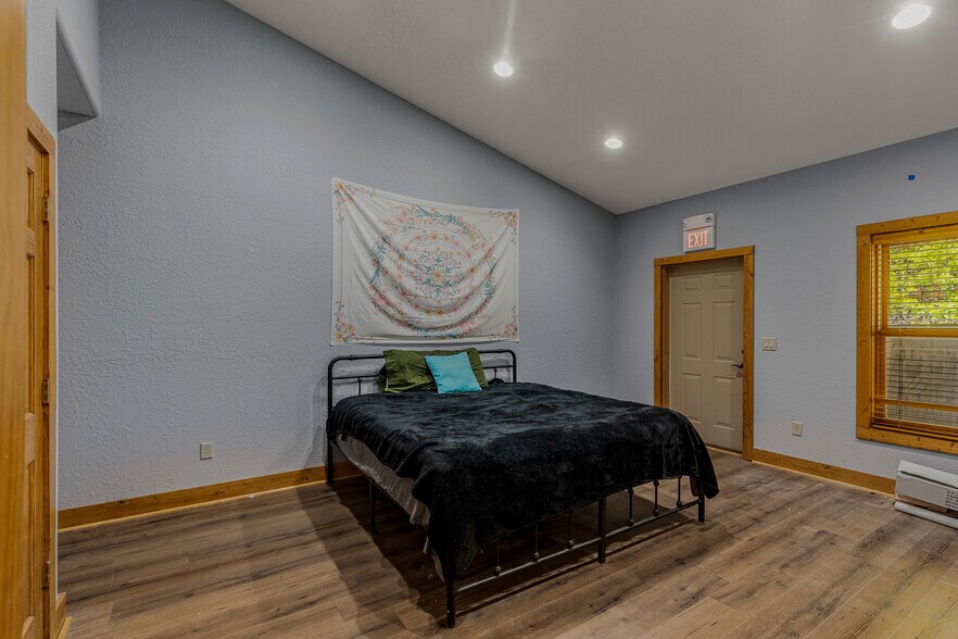 More Photos Of 3093 US Highway 64 E, Sapphire General Retail For Sale