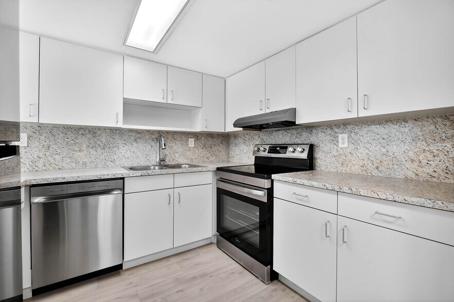 More Photos Of 311-357 Gulfstream Rd, Dania Apartments For Sale