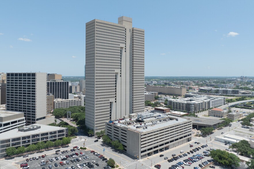 More Photos Of 801 Cherry St, Fort Worth Office For Lease