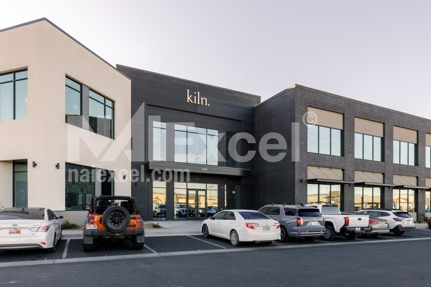 More Photos Of 1575 S River Rd, St George Loft Creative Space For Lease