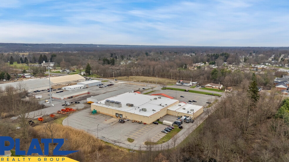 More Photos Of 1135 W Western Reserve Rd, Poland Supermarket For Sale