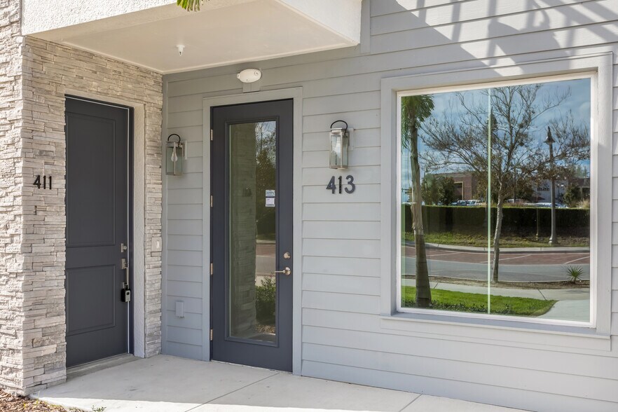 More Photos Of Oviedo On The Park, Oviedo Freestanding For Lease