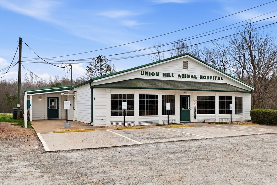 More Photos Of 2853 Lower Union Hill Rd, Canton Veterinarian Kennel For Sale