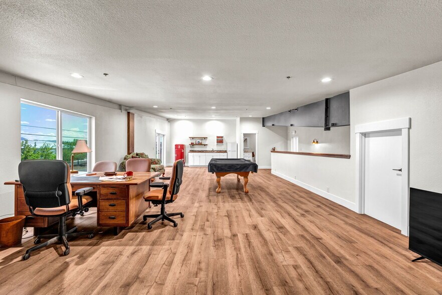 More Photos Of 2 Brown dr, Mound House Manufacturing For Sale