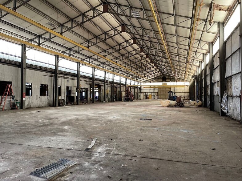 More Photos Of 2650 Arlington St, Rocky Mount Service For Sale