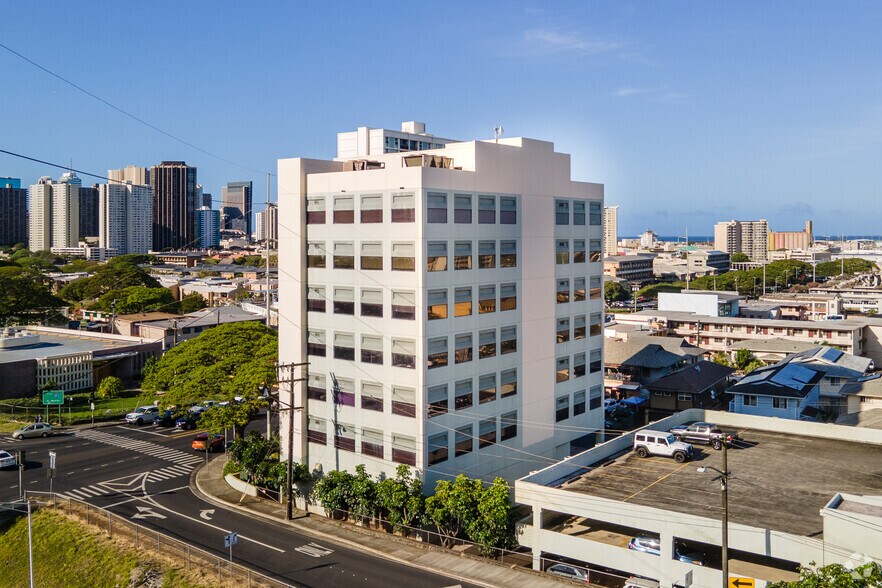 Primary Photo Of 1520 Liliha St, Honolulu Medical For Sale