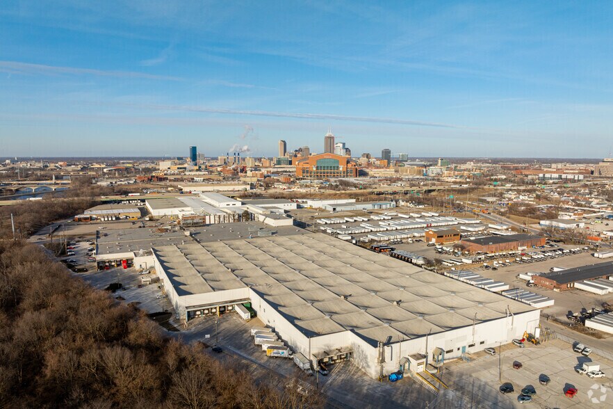 More Photos Of 1301 S White River Pky E, Indianapolis Warehouse For Sale