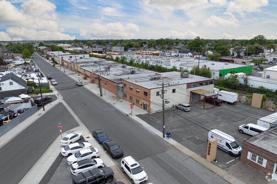 More Photos Of 3333-3345 Royal Ave, Oceanside Light Manufacturing For Lease