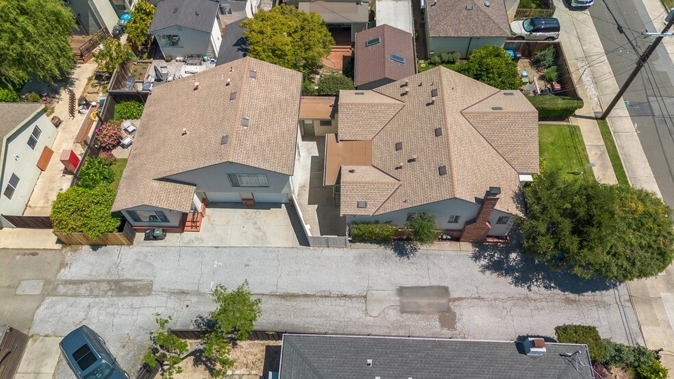More Photos Of 1015 10th Ave, San Mateo Multifamily For Sale