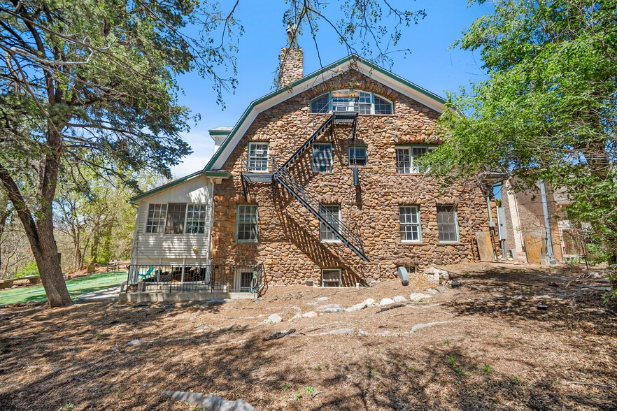 More Photos Of 33 W Willamette Ave, Colorado Springs Multifamily For Sale