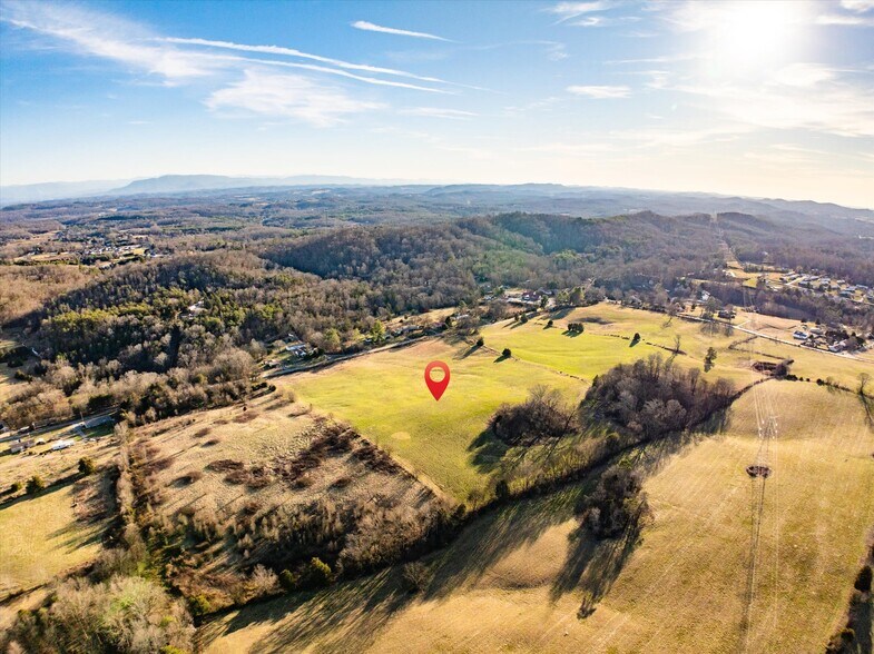 More Photos Of 520 Thorngrove pike, Kodak Land For Sale