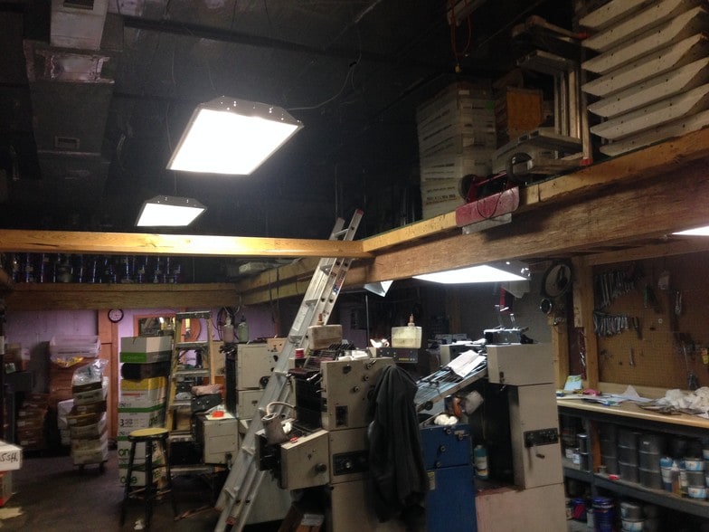 More Photos Of 7527 Gary Rd, Manassas Warehouse For Sale