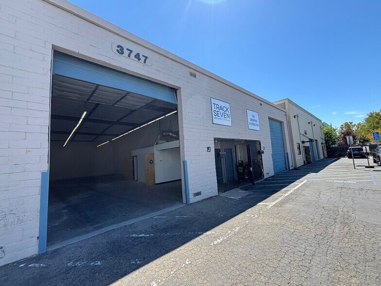 Primary Photo Of 3747 W Pacific Ave, Sacramento Warehouse For Lease