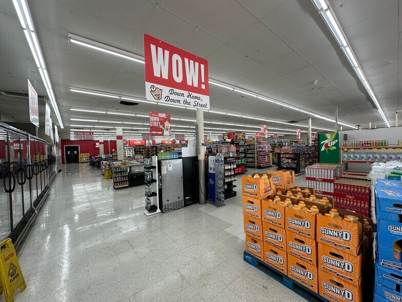 More Photos Of 1707-1741 Texoma Pky, Sherman Unknown For Lease