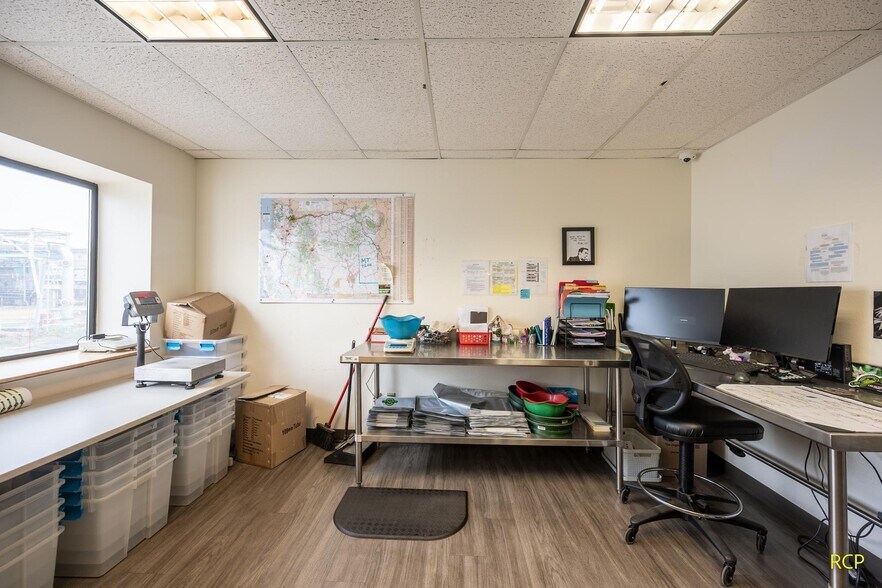 More Photos Of 1400 Kaster Rd, Saint Helens Manufacturing For Sale