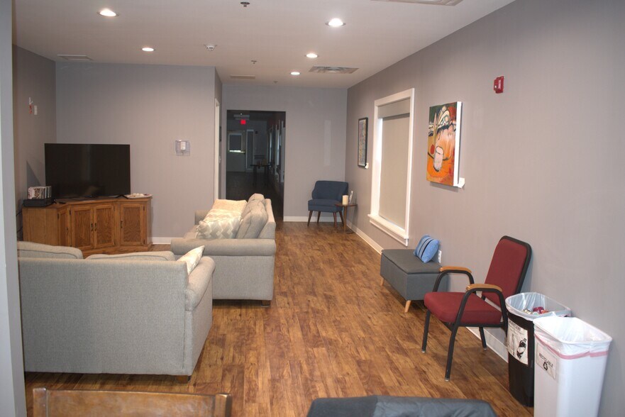 More Photos Of 111 Maple St, Buffalo Rehabilitation Center For Sale
