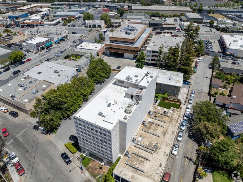 More Photos Of 2555 Flores St, San Mateo Medical For Lease