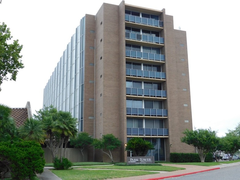 More Photos Of 710-724 Buffalo St, Corpus Christi Office For Lease